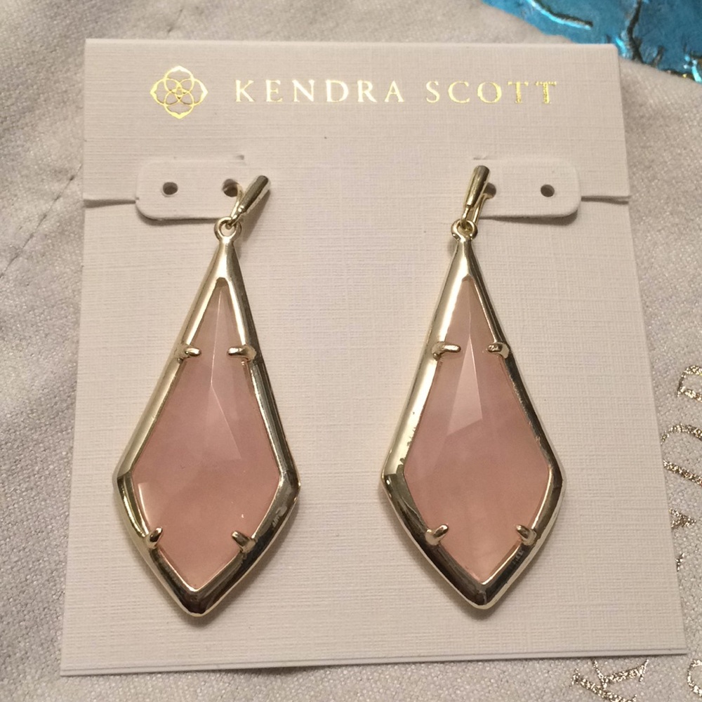 NWOT Kendra Scott Olivia rose quartz earrings